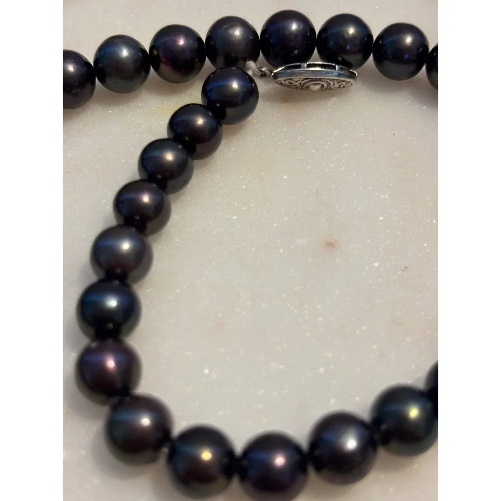 TahitiaBlack Pearl Strand Necklace Hand Knotted Iridescent Filigree Clasp